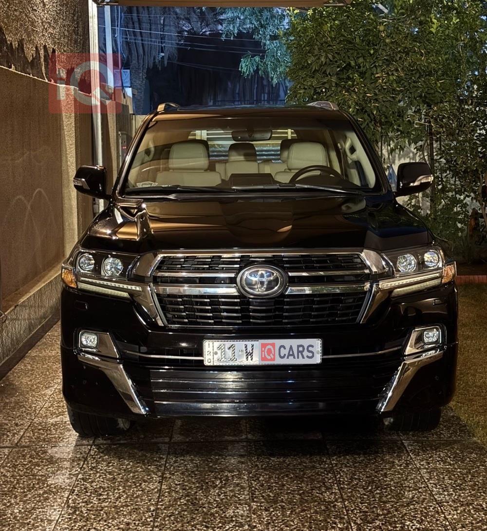 تويوتا لاندكروزر